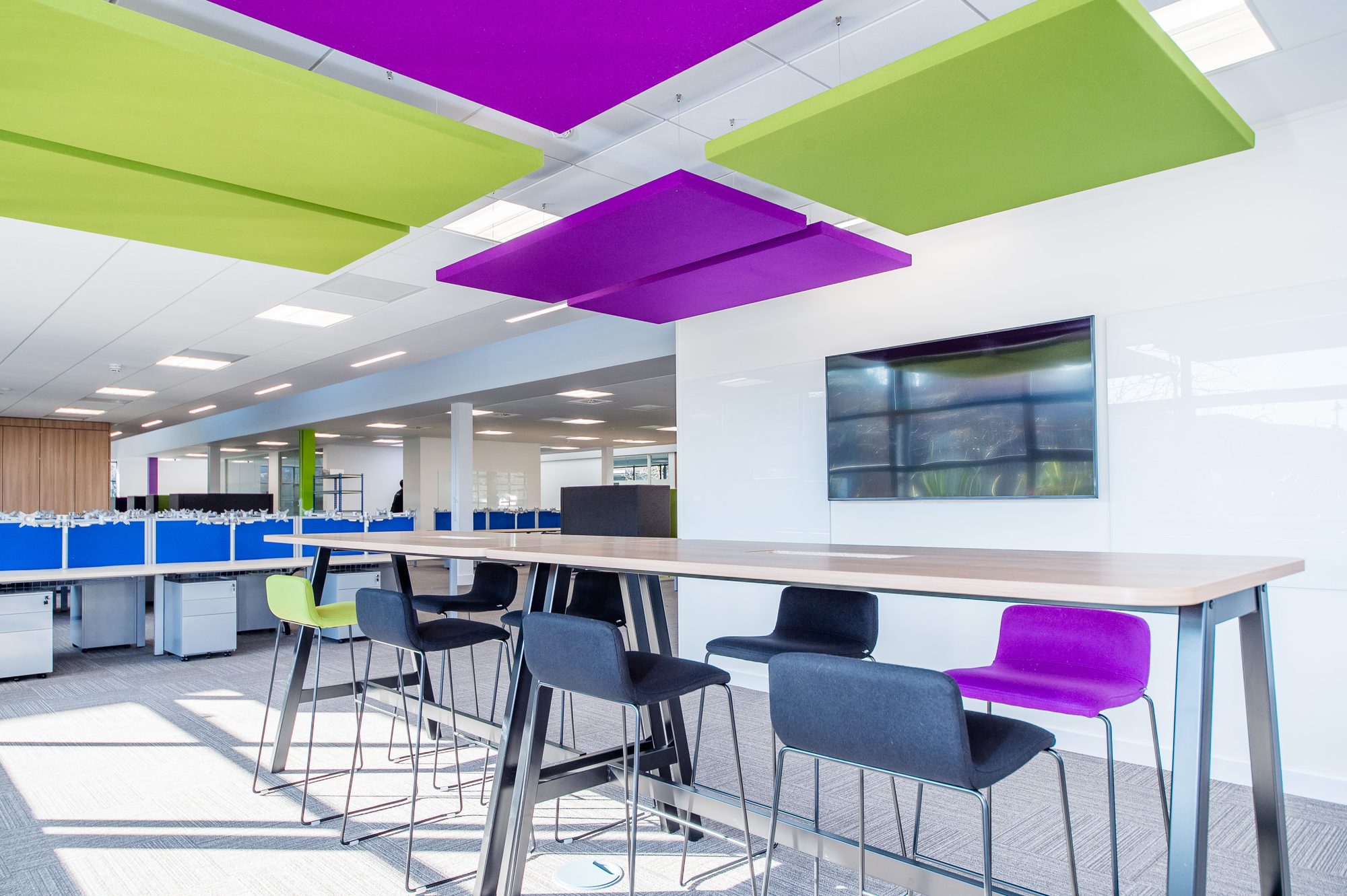 35KHA Kings Hill HQ. Full-floor Cat A to Cat B office fit-out